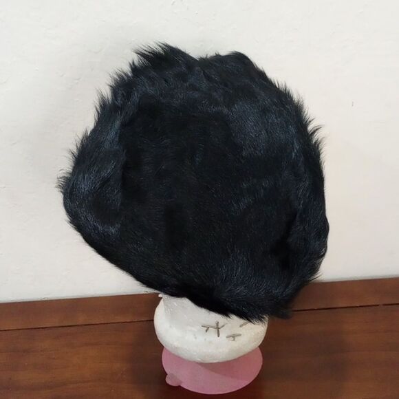 Vintage 1940's Style Black Fur Hat and Coordinating Fur Clutch Purse - Picture 4 of 10